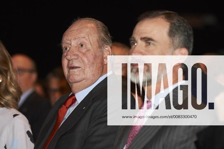Entertainment Bilder der Woche KW21 22-05-2018 Spain King Felipe and King Juan Carlos during the launch of 2018 Cotec Report in Madrid. The report tells about current situation and outlook of the research, the development and the innovation in Spain.