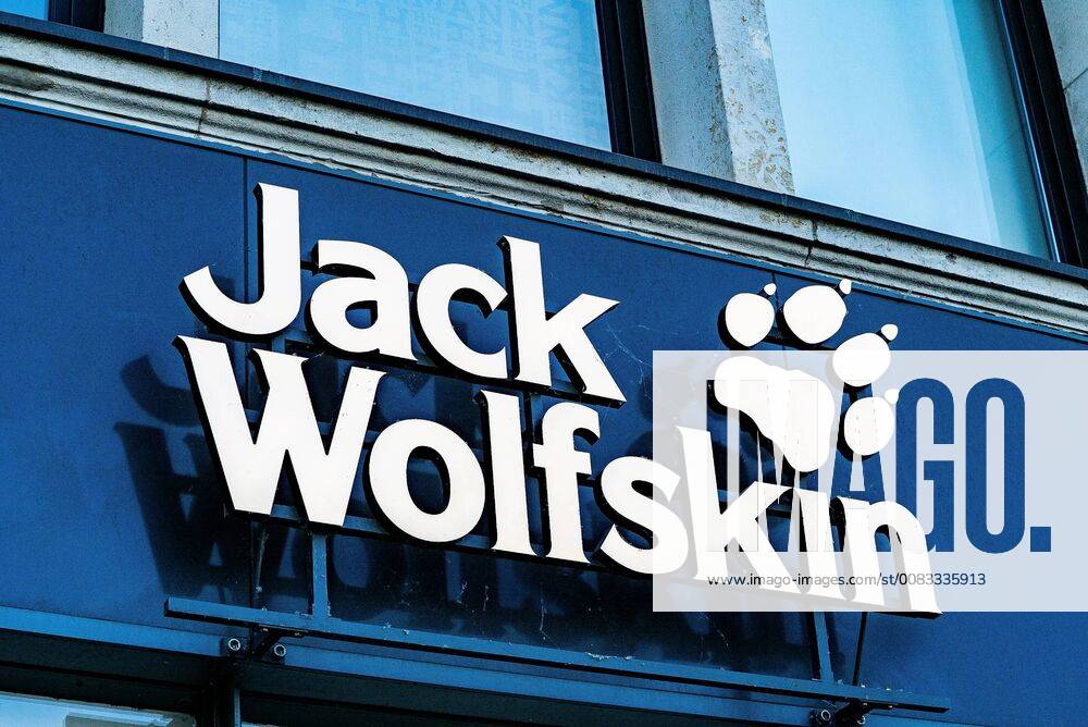 Jack Wolfskin Paw Lettering Lable Logo at the Hamburg Store Shop Logo Lable Logo Hamburg Hamburg Germany City Center City