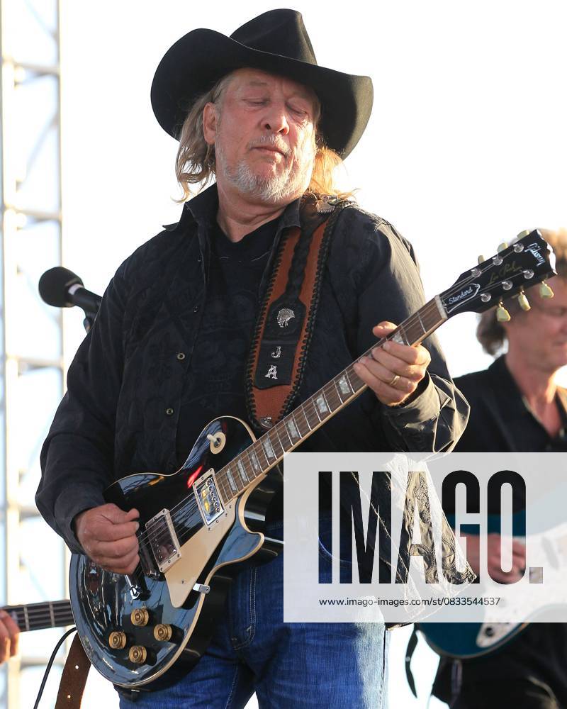 Country Music artist John Anderson performs at Balloons Over Paradise sponsored by Seminole Casino Immokalee Immokalee, Florida - 14.04.12 WENN.com 3828094