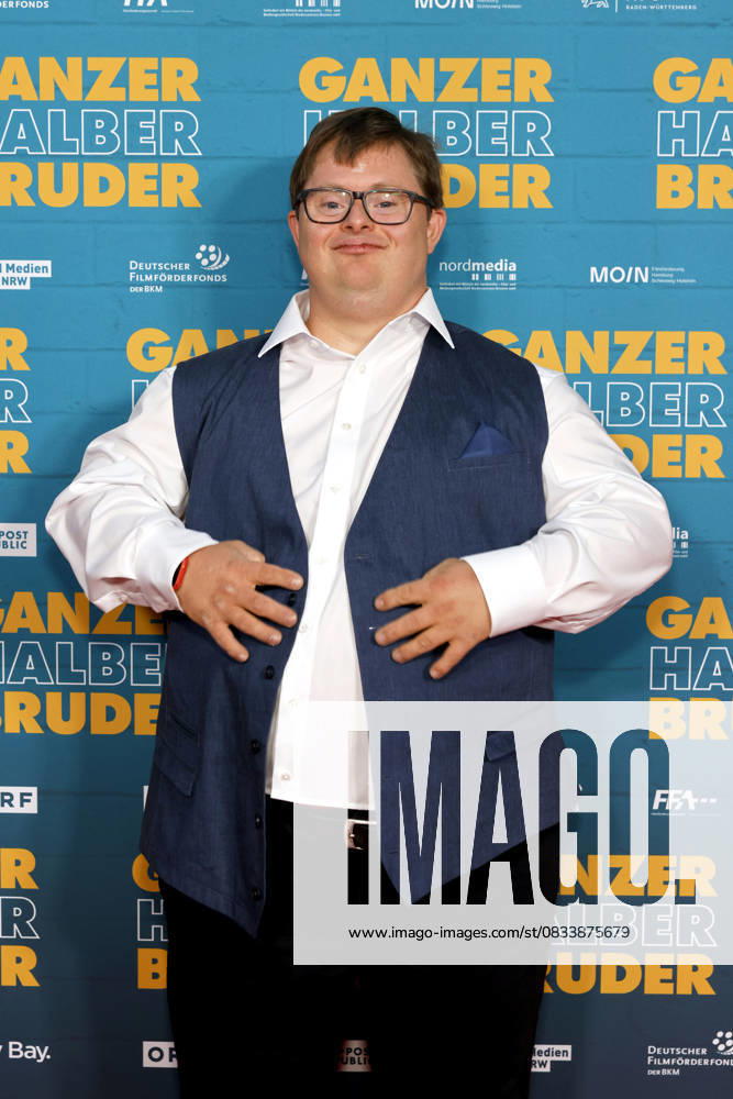 Actor Nico Randel at the premiere of the movie Ganzer Halber Bruder at Cinedom Cologne Cologne, 15 09 2025 NRW Germany