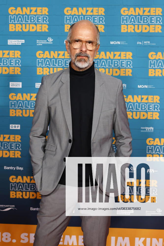 Actor Christoph Maria Herbst at the premiere of the movie Ganzer Halber Bruder at Cinedom Cologne Cologne, 15 09 2025 NRW Germany