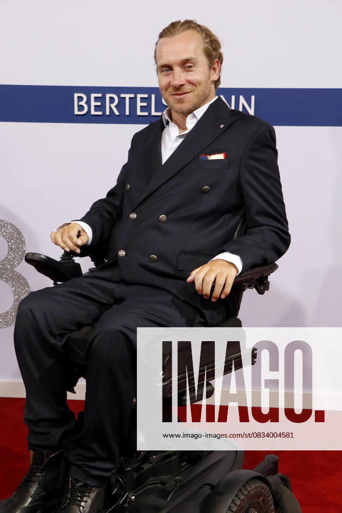 Bertelsmann, Party at the Bertelsmann Representative Office, Berlin, 11 09 2025 Samuel Koch arriving at the Bertelsmann Summer Party 2025 at the Bertelsmann Representative Office in Berlin on 11 9 2025 Berlin Bertelsmann Representative Office