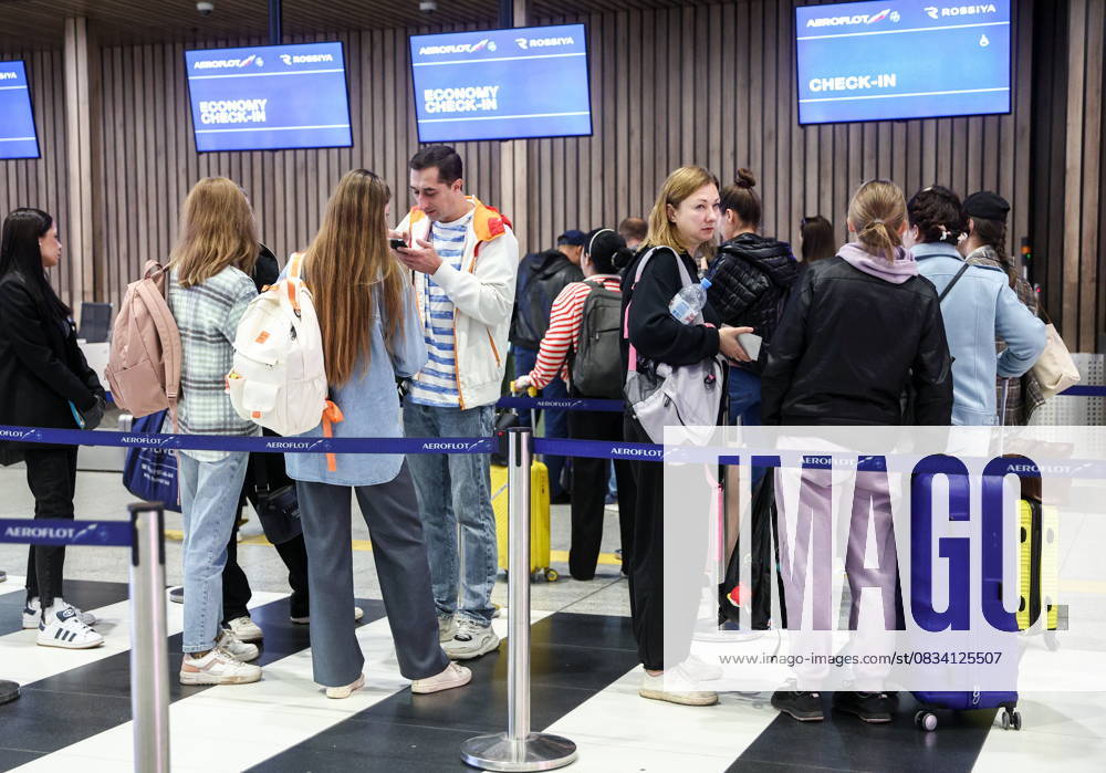 RUSSIA, MOSCOW REGION - SEPTEMBER 17, 2025: Travelers queue to check in for an Aeroflot flight to Krasnodar at Sheremetyevo International Airport. On 11 September 2025, Krasnodar International Airport resumed operations, with the first civil flight since 2022 expected to land there on September 17. Sofya Sandurskaya TASS 84063457