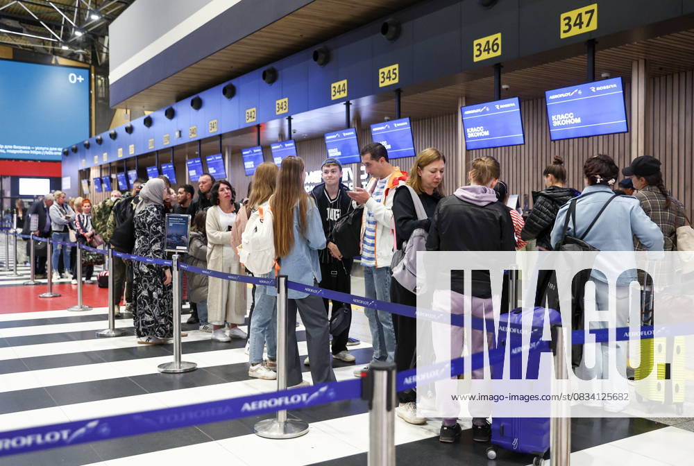 RUSSIA, MOSCOW REGION - SEPTEMBER 17, 2025: Travelers queue to check in for an Aeroflot flight to Krasnodar at Sheremetyevo International Airport. On 11 September 2025, Krasnodar International Airport resumed operations, with the first civil flight since 2022 expected to land there on September 17. Sofya Sandurskaya TASS 84063567