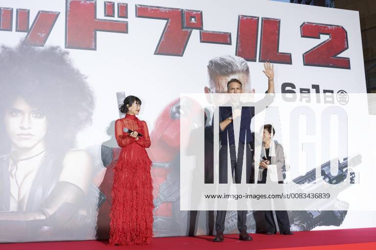 (L to R) Japanese actress Shiori Kutsuna and Canadian actor Ryan Reynolds, greet to the audience during the Japan Premiere for their film Deadpool 2 on May 29, 2018, Tokyo, Japan. The second installment of the Marvel hit movie will be released in Japan on June 1st. (gxta_DPool2jp064)