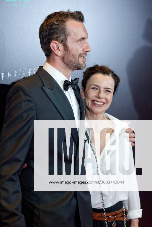 Polish premiere of Cold War (Zimna wojna) directed by Pawel Pawlikowski in Warsaw Agata Kulesza , Tomasz Kot Polish premiere of Cold War (Zimna wojna) directed by Pawel Pawlikowski that competed for the Palme d Or at the 2018 Cannes Film Festival is held on May 28, 2018 in Warsaw, Poland. At Cannes, Pawlikowski won the award for Best Director. EN_01322282_0112