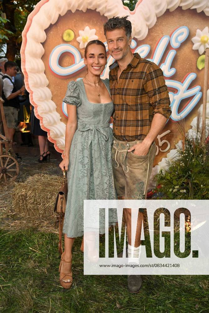 Abb Annemarie Carpendale and Wayne Carpendale as guests in Tracht Lederhosen Dirndl at Heidifest 2025 by Heidi Klum the pre Oktoberfest event by Pro 7 at the Munich Hofbraeuhaus on 18 09 2025 in Munich
