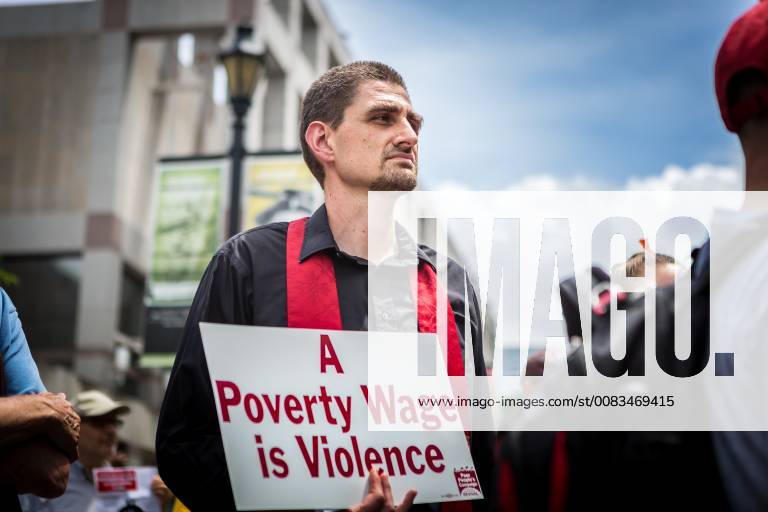 USA: Week 3 of the Poor People s Campaign Activist occupy the North Carolina State Legislative Building, calling for moral dissent and moral vision in the face of the war economy and the proliferation of gun violence. At least 10 were arrested. For the third week since the start of the Poor People s campaign, thousands across the US have engaged in simultaneous nonviolent direct action calling for major changes in addressing systemic racism, poverty, ecological devastation, and the war economy. Raleigh North Carolina United States Raleigh, NC MichaelxNigro