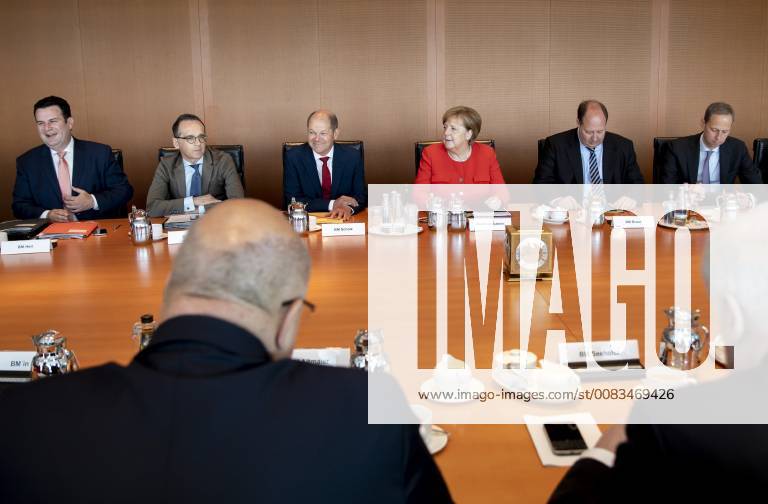 Federal Chancellor Angela Merkel CDU 3 rd before the Cabinet Meeting on 30th May 2018 in Berlin together with her Cabinet Federal Labor Minister Hubertus Heil SPD Federal Foreign Minister Heiko Maas SPD Federal Finance Minister Olaf Scholz SPD Chancellor Angela Merkel CDU Helge Braun Head of the Federal Chancellery Berlin Germany