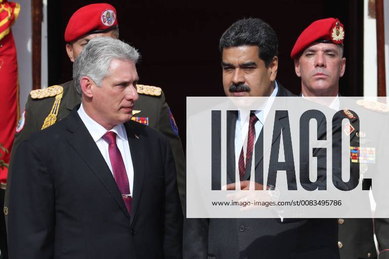 Venezuelan President, Nicolas Maduro (R), welcomes his Cuban counterpart, Miguel Diaz-Canel (L), in Caracas, Venezuela, 30 May 2018. During his official visit in Venezuela, Diaz-Canel endorsed Venezuelan President re-elect, Nicolas Maduro, and rejected the US attempts to meddle in Latin America . Diaz-Canel backs Maduro and rejects US attempts to control the region !ACHTUNG: NUR REDAKTIONELLE NUTZUNG!