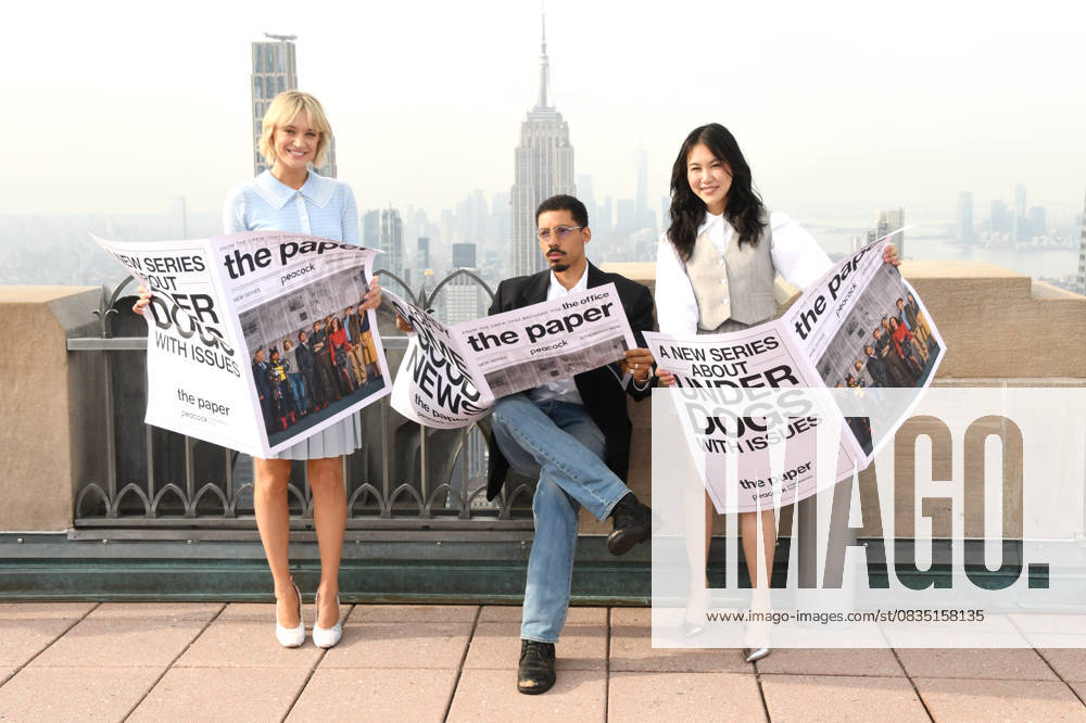 Bilder des Jahres 2025, Entertainment 09 September Chelsea Frei, Melvin Gregg and Ramona Young pictured as Peacocks The Paper stars celebrate the series at Top of the Rock Observation Deck at Rockefeller Center in New York City Featuring: Chelsea Frei, Melvin Gregg and Ramona Young Where: New York City, New York, United States When: 24 Sep 2025 Credit: mpi099 MediaPunch INSTARimages . NOT FOR USE BY NEWSPAPERS BASED IN THE UK.