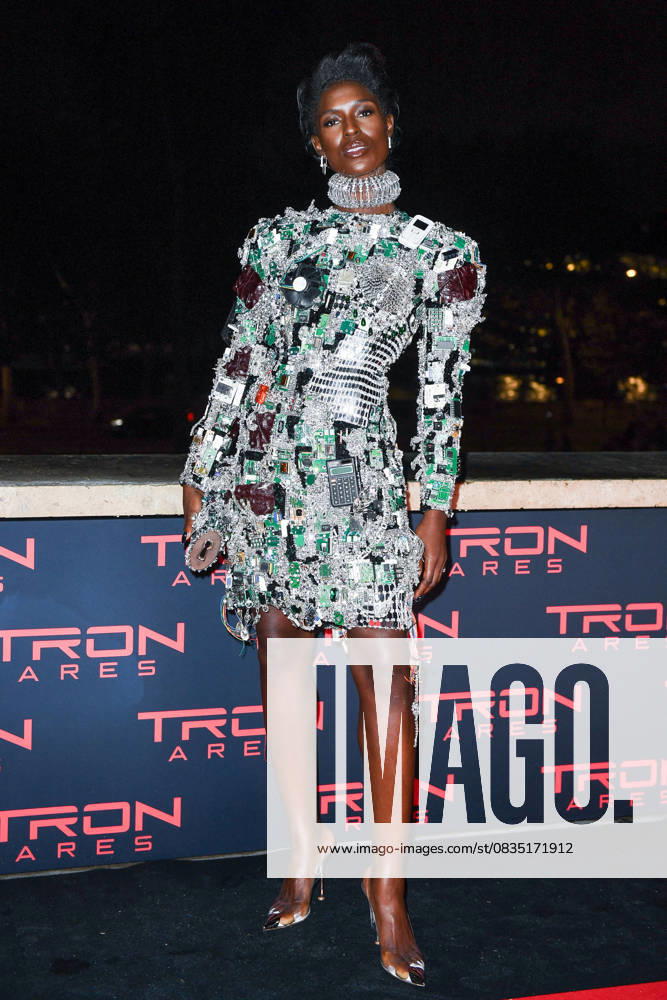 Tron Ares Premiere Jodie Turner-Smith attending the Tron : Ares Premiere at the Pathe Palace cinema in Paris, France on September 24, 2025. Photo by Aurore Marechal ABACAPRESS.COM Paris France