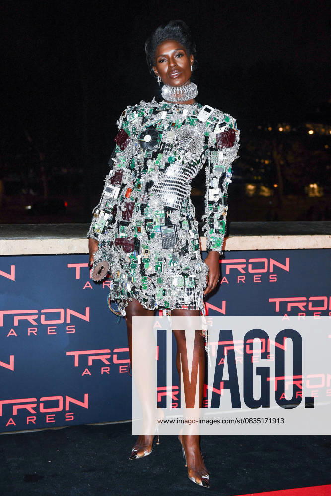 Tron Ares Premiere Jodie Turner-Smith attending the Tron : Ares Premiere at the Pathe Palace cinema in Paris, France on September 24, 2025. Photo by Aurore Marechal ABACAPRESS.COM Paris France