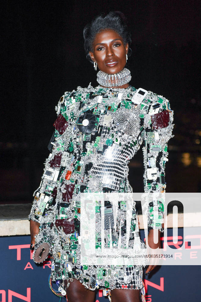 Tron Ares Premiere Jodie Turner-Smith attending the Tron : Ares Premiere at the Pathe Palace cinema in Paris, France on September 24, 2025. Photo by Aurore Marechal ABACAPRESS.COM Paris France