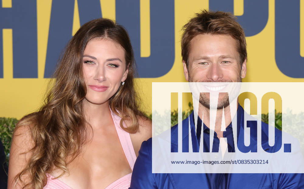Los Angeles premiere of Hulu s Chad Powers at the Rose Bowl Stadium Featuring: Perry Mattfeld, Glen Powell Where: Los Angeles, California, United States When: 25 Sep 2025 Credit: Faye s Vision Cover Images . NOT FOR USE BY NEWSPAPERS BASED IN THE UK.