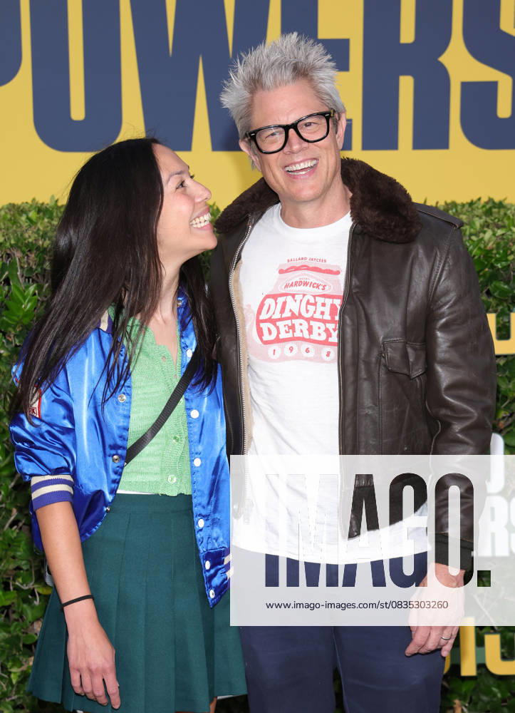 Los Angeles premiere of Hulu s Chad Powers at the Rose Bowl Stadium Featuring: Emily Ting, Johnny Knoxville Where: Los Angeles, California, United States When: 25 Sep 2025 Credit: Faye s Vision Cover Images . NOT FOR USE BY NEWSPAPERS BASED IN THE UK.