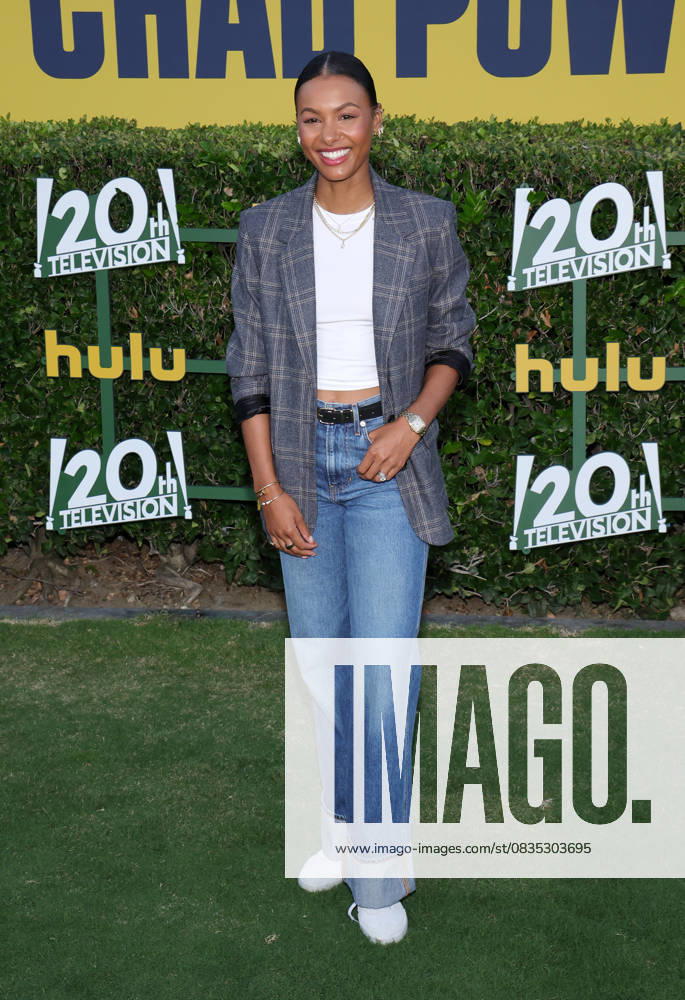 Los Angeles premiere of Hulu s Chad Powers at the Rose Bowl Stadium Featuring: Malika Andrews Where: Los Angeles, California, United States When: 25 Sep 2025 Credit: Faye s Vision Cover Images . NOT FOR USE BY NEWSPAPERS BASED IN THE UK.