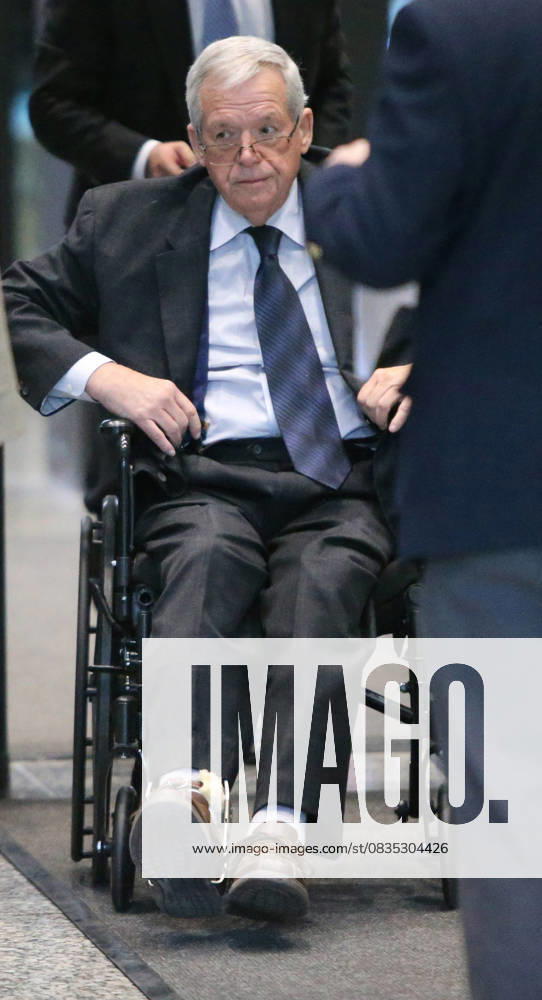 Dennis Hastert sentencing: Alleged victim says he was stunned by abuse episode April 27, 2016 - Chicago, IL, USA - Former House Speaker Dennis Hastert arrives in a wheelchair for his sentencing on April 27, 2016 at the Dirksen U.S. Courthouse in Chicago.