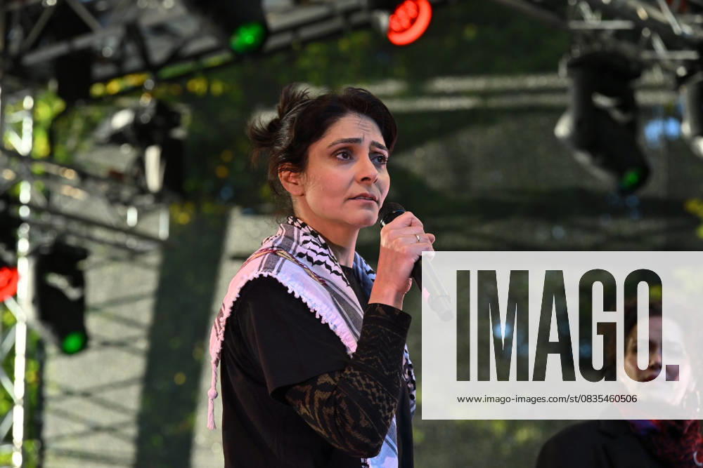 Rally All Eyes on Gaza on Saturday 27 09 2025 at the Victory Column in Tiergarten in Berlin Photo Actress Pegah Ferydoni, moderator of the rally More than 50 organizations support the call for the rally, including Amnesty International and medico international The broad alliance wants