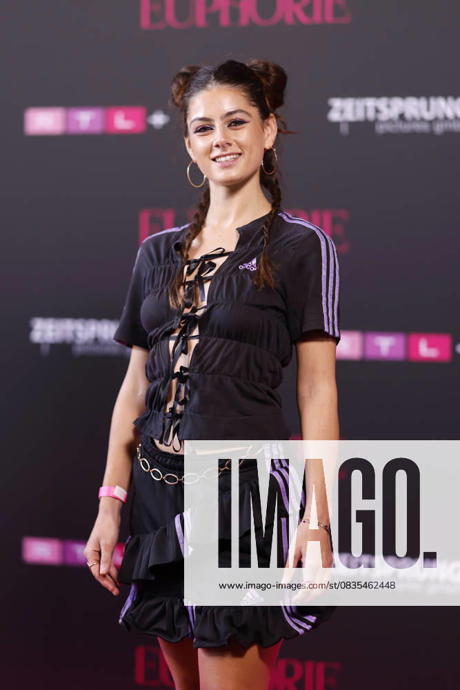 Actress Derya Akyol playing Mila at the screening of the new RTL series Euphorie at Cinenova Cologne, 27 09 2025 NRW Germany