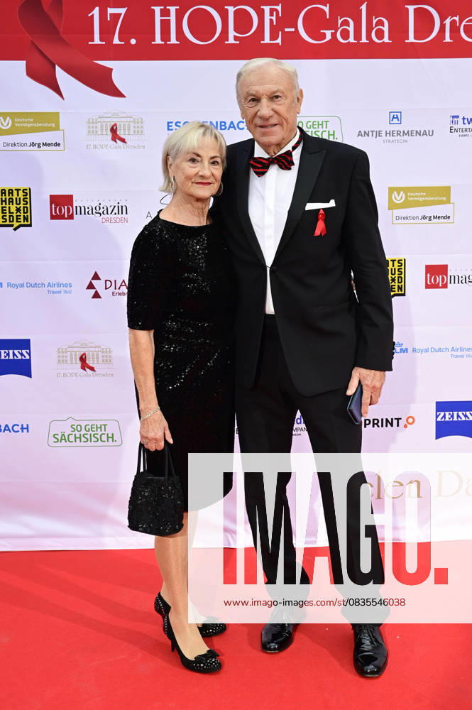 Eduard Geyer with his wife Angelika Geyer at the 17 Hope Gala 2025 at Schauspielhaus Dresden, 27 09 2025 Foto:xM.xWehnertx xFuturexImagex hope_5893