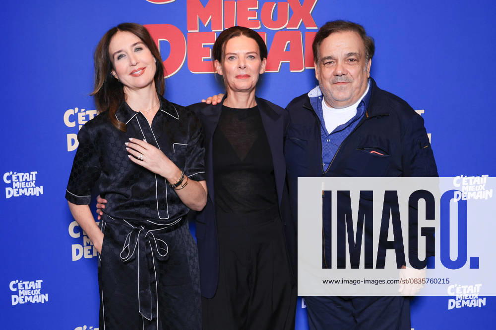 C Etait Mieux Demain Premiere - Paris Elsa Zylberstein, Director Vinciane Millereau and Didier Bourdon attend the photocall of the film premiere of C’Etait Mieux Demain held at the UGC Cine Cite Bercy in Paris, France on September 29, 2025. Photo by David Boyer ABACAPRESS.COM Paris France