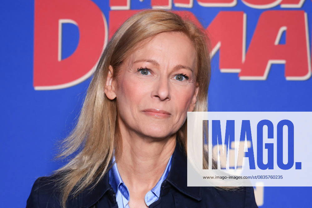 C Etait Mieux Demain Premiere - Paris Anne Gravoin attends the photocall of the film premiere of C’Etait Mieux Demain held at the UGC Cine Cite Bercy in Paris, France on September 29, 2025. Photo by David Boyer ABACAPRESS.COM Paris France