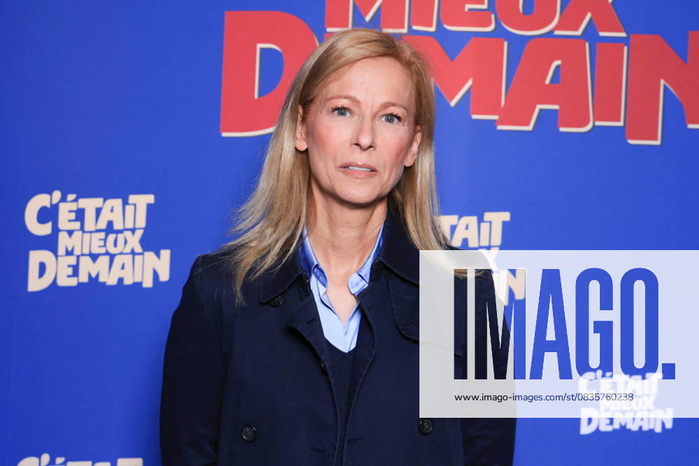 C Etait Mieux Demain Premiere - Paris Anne Gravoin attends the photocall of the film premiere of C’Etait Mieux Demain held at the UGC Cine Cite Bercy in Paris, France on September 29, 2025. Photo by David Boyer ABACAPRESS.COM Paris France