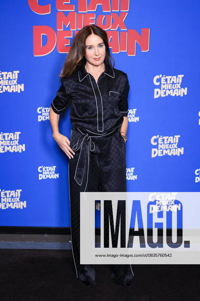 C Etait Mieux Demain Premiere - Paris Elsa Zylberstein attends the photocall of the film premiere of C’Etait Mieux Demain held at the UGC Cine Cite Bercy in Paris, France on September 29, 2025. Photo by David Boyer ABACAPRESS.COM Paris France