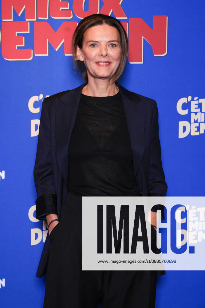 C Etait Mieux Demain Premiere - Paris Director Vinciane Millereau attends the photocall of the film premiere of C’Etait Mieux Demain held at the UGC Cine Cite Bercy in Paris, France on September 29, 2025. Photo by David Boyer ABACAPRESS.COM Paris France