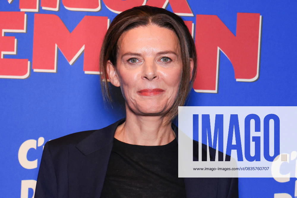 C Etait Mieux Demain Premiere - Paris Director Vinciane Millereau attends the photocall of the film premiere of C’Etait Mieux Demain held at the UGC Cine Cite Bercy in Paris, France on September 29, 2025. Photo by David Boyer ABACAPRESS.COM Paris France