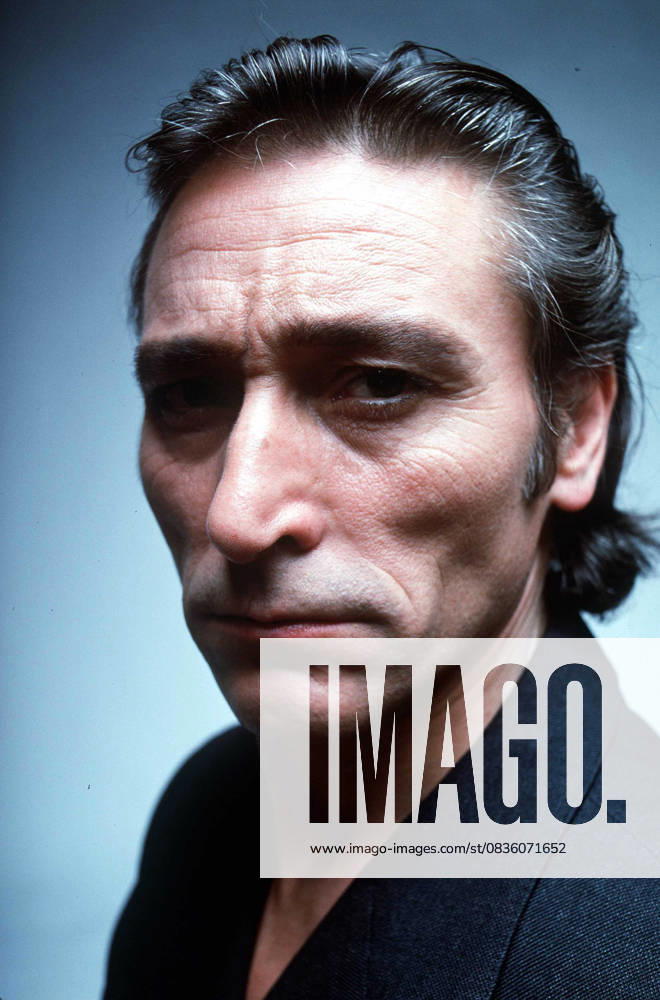 Portrait of Antonio Gades stage name Antonio Esteve Rodenas dancer, choreographer 1984 Serge COHEN Opale photo