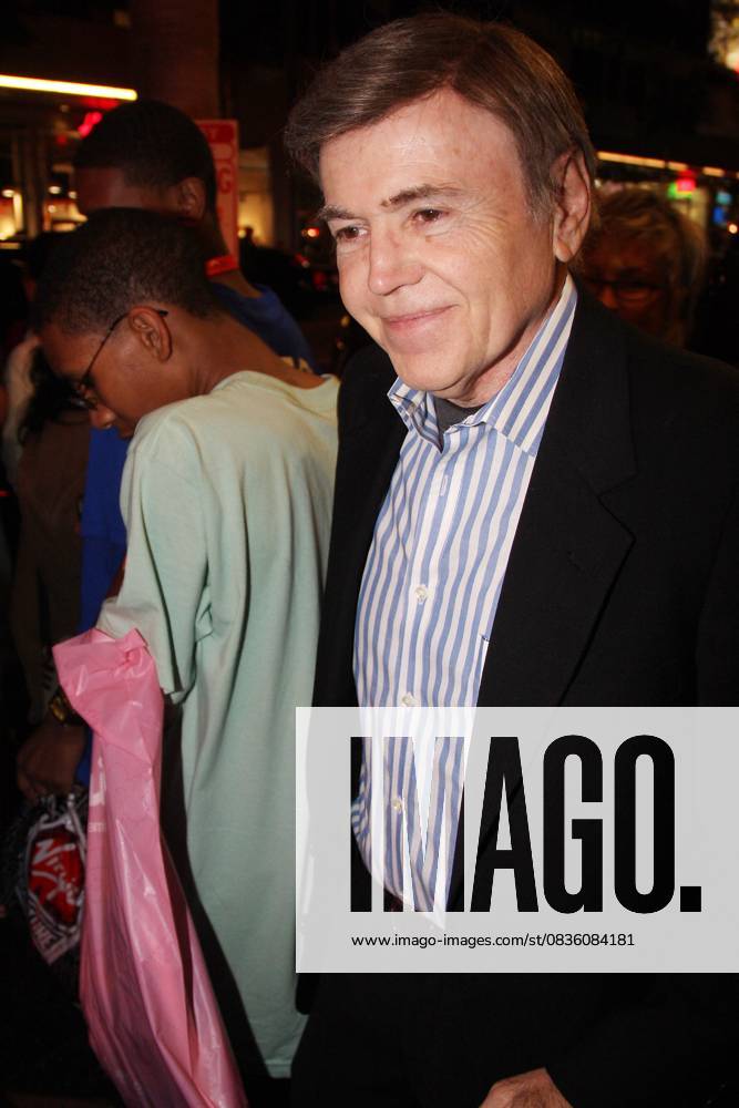 Walter Koenig Los Angeles Premiere of Star Trek at Grauman s Chinese Theatre - Outside Arrivals Los Angeles, California - 30.04.09 WENN 5287910