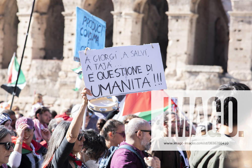 Photo IPP Diego Nangano Cappello Rome 04 10 2025 National Pro Palestine demonstration in the photo demonstrators marching in support of Palestine Italy Photo Press World Copyright