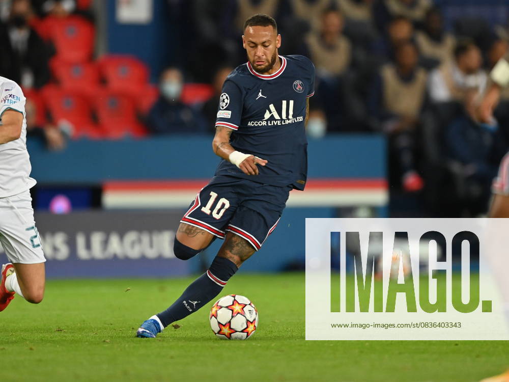 Paris Saint Germain v Manchester City - UEFA Champions League PARIS, FRANCE - SEPTEMBER 28: Neymar Jr. of of Paris Saint-Germain reacts during the UEFA Champions League group A match between Paris Saint-Germain and Manchester City at Parc des Princes on September 28, 2021 in Paris, France. France World. Editorial use only. Please get in touch for any other usage.