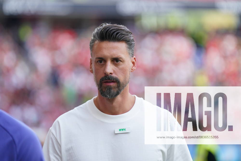 Germany Soccer Bundesliga 2025 26, 1 Matchday SC Freiburg vs FC Augsburg Europa Park Stadion Freiburg Sandro Wagner Coach, FC Augsburg