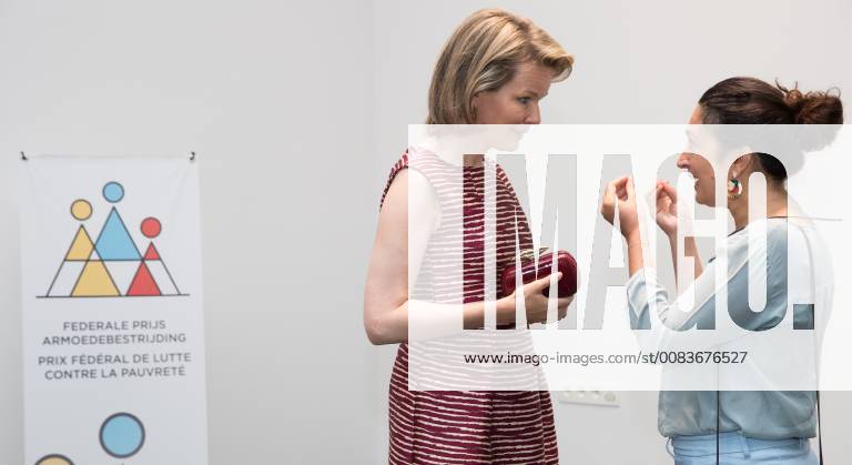 Queen Mathilde of Belgium and State Secretary for Poverty, equal opportunities, Science and big cities, Zuhal Demir pose for photographers at the end of the tenth edition of the Federal Award ceremony for Poverty reduction , in Brussels, Friday 08 June 2018. BENOITxDOPPAGNE 05360872