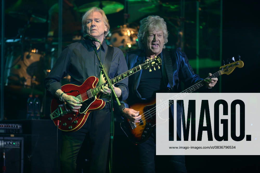 **FILE PHOTO** John Lodge Has Passed Away. HOLLYWOOD FL - MARCH 03: Justin Hayward and John Lodge of The Moody Blues perform at Hard Rock Live held at the Seminole Hard Rock Hotel & Casino on March 3, 2016 in Hollywood, Florida.