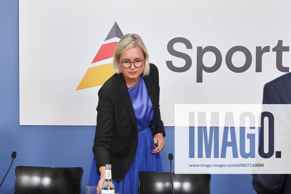 House of the Federal Press Conference Press Conference Sporthilfe Performance Report Summer 2025 Minister of State for Sport and Volunteering Christiane Schenderlein CDU