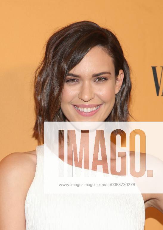 LOS ANGELES, CA - JUNE 11:Odette Annable at the premiere of Yellowstone at Paramount Studios in Los Angeles, California on June 11, 2018.