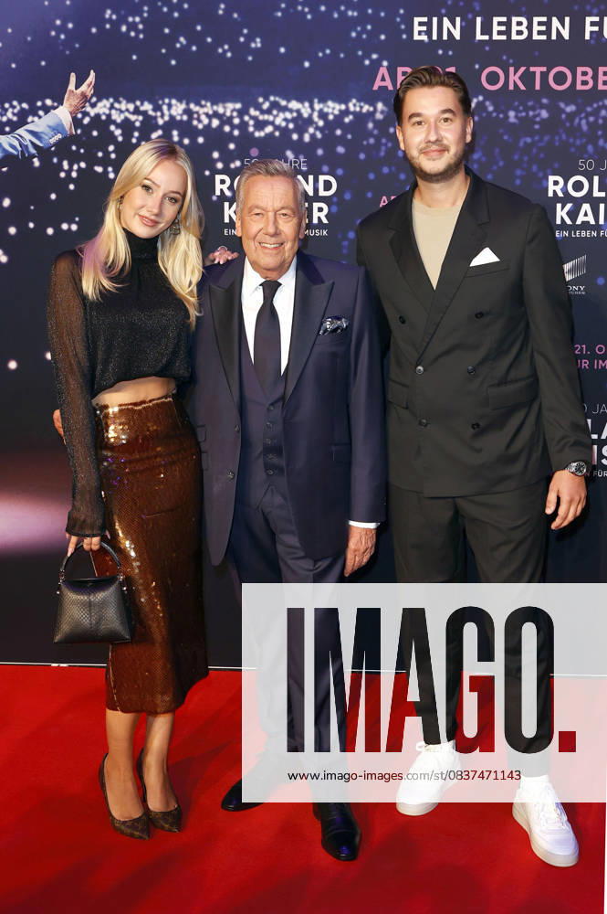 Roland Kaiser with daughter Annalena Keiler and son Jan Kaiser at the premiere of the documentary 50 Years of Roland Kaiser A Life for Music at Cineplex Münster Münster, 16 10 2025 Foto:xT.xSchröerx xFuturexImagex kaiser_5013