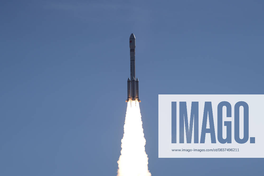 (251017) -- TAIYUAN, Oct. 17, 2025 -- A modified Long March-6 carrier rocket carrying a new satellite group blasts off from the Taiyuan Satellite Launch Center in north China s Shanxi Province on Oct. 17, 2025. The satellite group, which will constitute the Spacesail Constellation -- a commercial Chinese low-orbit satellite network, was launched at 3:08 p.m. (Beijing Time) and entered its preset orbit successfully. (Photo by Xinhua) (EyesOnSci)CHINA-TAIYUAN-SATELLITE GROUP-LAUNCH (CN) WangxYapeng