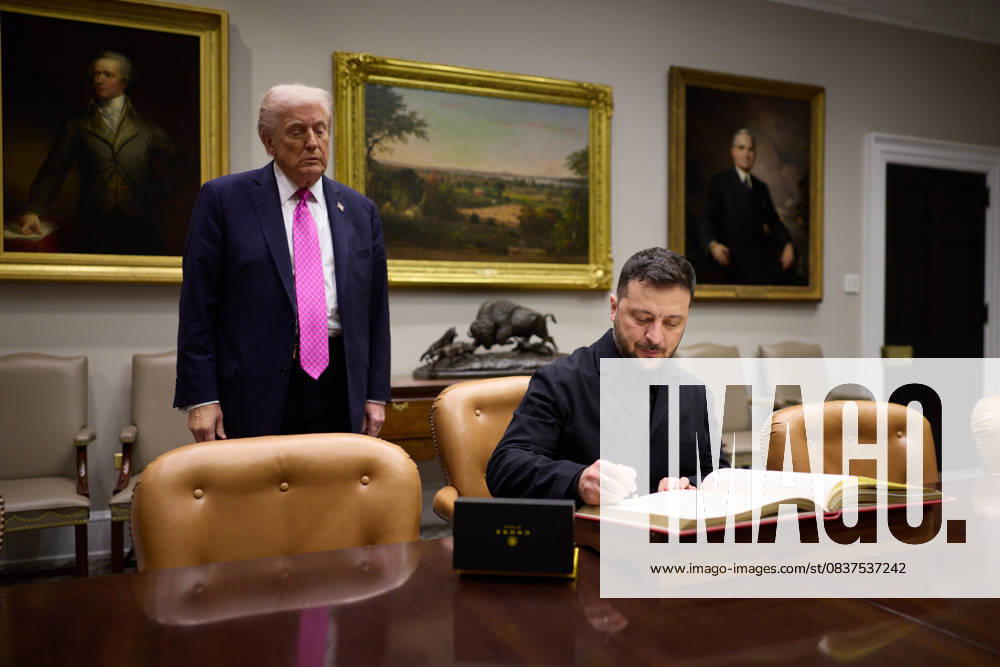 President Volodymyr Selenskyj meets US President Donald TRUMP at the White House on 28 02 2025 President Volodymyr Selenskyj meets US President Donald TRUMP at the White Ho Poolfoto SvenSimon-ThePresidentialOfficeU ,