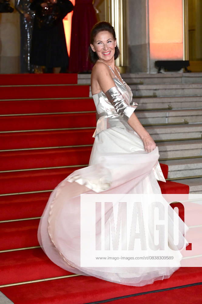 Eva Lutz at the 30 Leipzig Opera Ball 2025 at the Leipzig Opera Leipzig, 25 10 2025 Foto:xM.xWehnertx xFuturexImagex opernball_5097