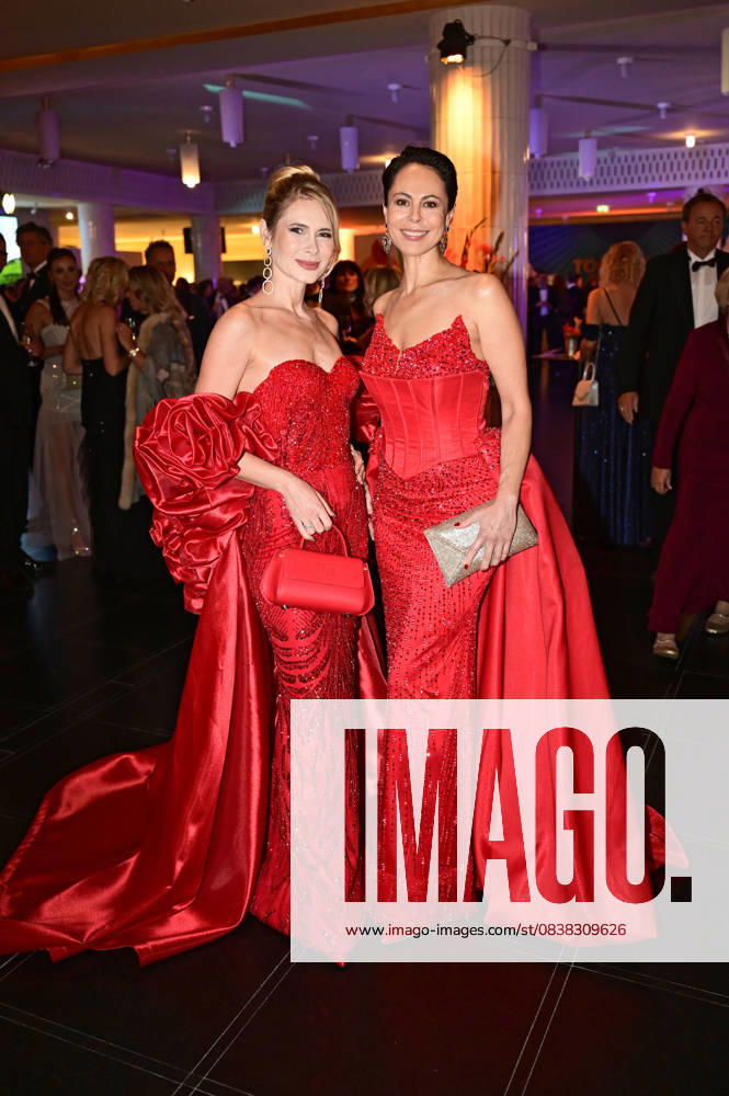 Iryna Thater and Natalia Yegorova at the 30 Leipzig Opera Ball 2025 at the Leipzig Opera Leipzig, 25 10 2025 Foto:xM.xWehnertx xFuturexImagex opernball_5131