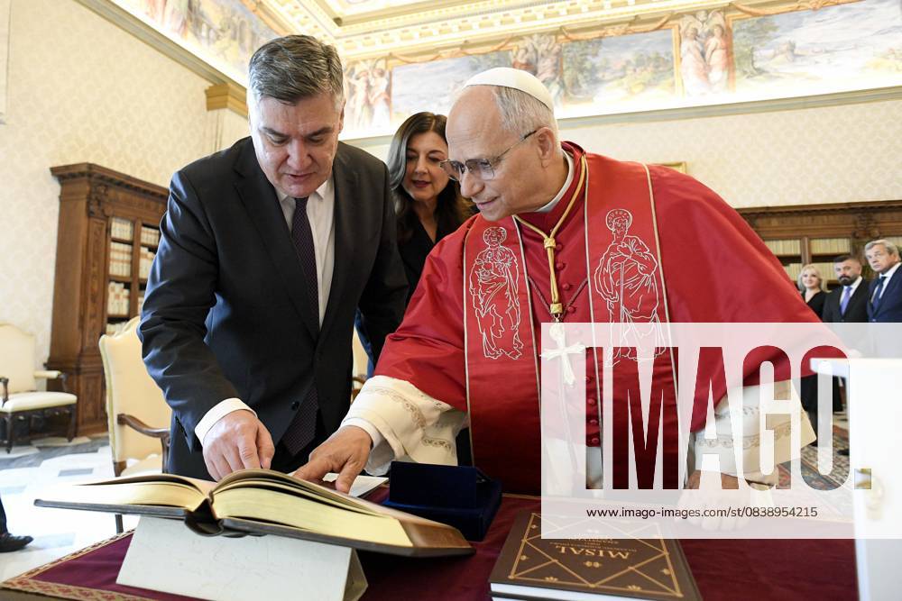 ITALY - REL - POPE LEONE XIV RECEIVES IN PRIVATE AUDIENCE HIS EXCELLENCY MR. ZORAN MILANOVIC,PRESIDENT OF THE REPUBLIC OF CROATIA 2025 10 31 Italy, Rome, Vatican 2025 10 31 Pope Leon XIV receives in private audience His Excellency Mr. Zoran Milanovic, President of the Republic of Croatia - NO BOOKS