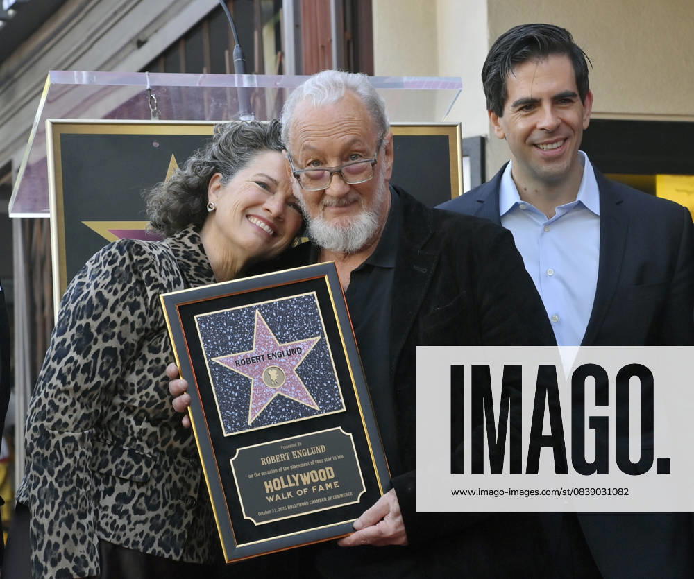 American actor and director Robert Englund (C), who is best known for his portrayal of the villainous Freddie Krueger is joined by actors Heather Langenkamp (L) and Eli Roth during an unveiling ceremony honoring him with the 2, 826th star on the Hollywood Walk of Fame in Los Angeles on Friday, October 31, 2025. LAP2025103130 JIMxRUYMEN