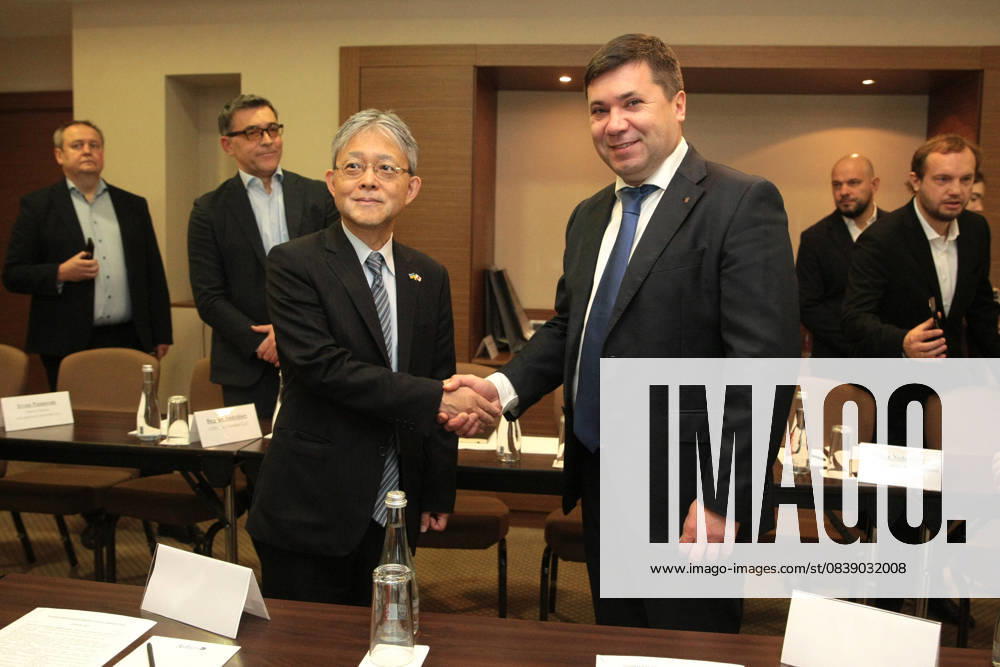 Ambassador Extraordinary and Plenipotentiary of Japan to Ukraine Masashi Nakagome (L) and Deputy Minister of Education and Science of Ukraine Andrii Vitrenko pose for a photo shaking hands during a conference that included the handover of water purification equipment to the Kyiv Regional Mental Health Center (KRMHC) from Japanese company Waqua Inc., Kyiv, Ukraine, on October 29, 2025 (Photo by Hennadii Minchenko Ukrinform) Japan donates water purification equipment to medical center in Kyiv region