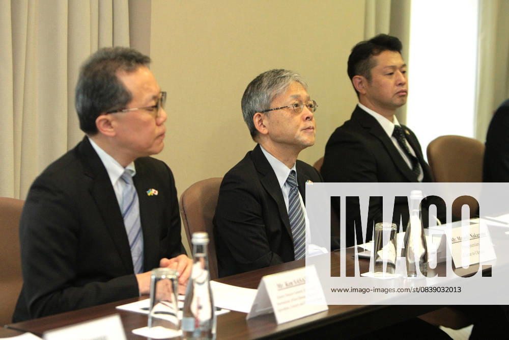 Ambassador Extraordinary and Plenipotentiary of Japan to Ukraine Masashi Nakagome (L) attends a conference marking the handover of water purification equipment from Japanese company Waqua Inc. to the Kyiv Regional Mental Health Center, Kyiv, Ukraine, on October 29, 2025 (Photo by Hennadii Minchenko Ukrinform) Japan donates water purification equipment to medical center in Kyiv region