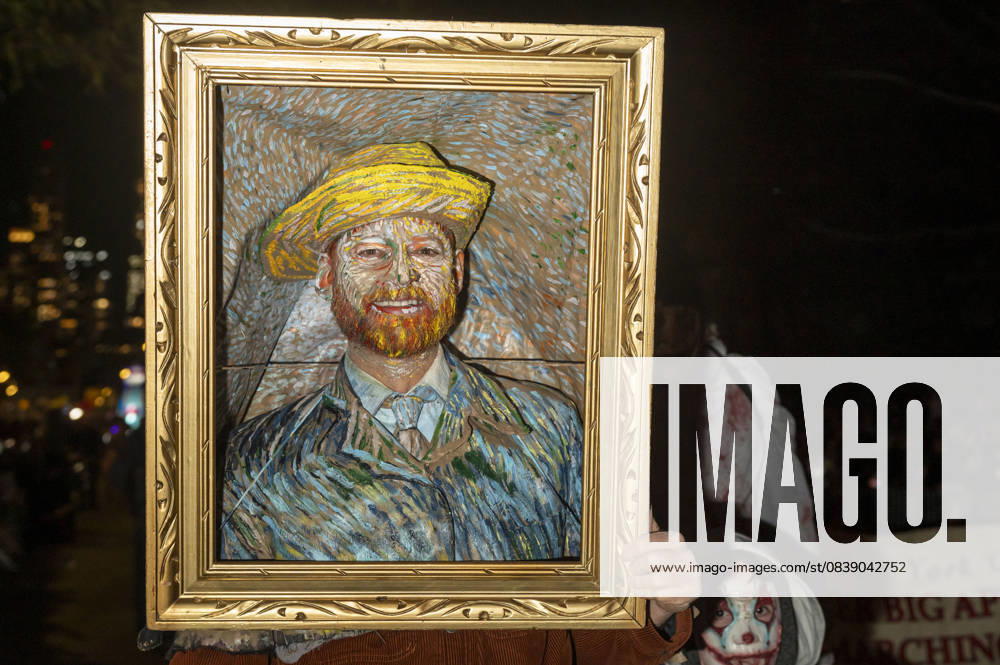 New York City artist James Haggerty dresses as a self-portrait of Vincent van Gogh participates in the 2025 New York City s 52nd Annual Village Halloween Parade. New York United States - ZUMAs197 20251031_aaa_s197_514